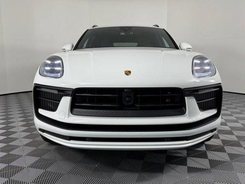 2026 Porsche Macan S