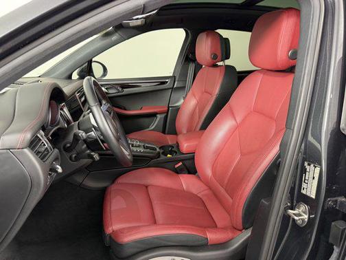 2019 Porsche Macan Base