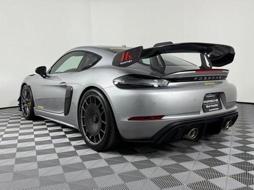 2025 Porsche 718 Cayman GT4 RS