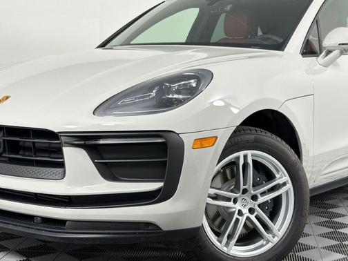 Chalk 2026 Porsche Macan Macan