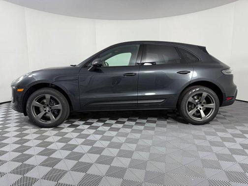 2026 Porsche Macan AWD