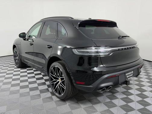 2026 Porsche Macan AWD