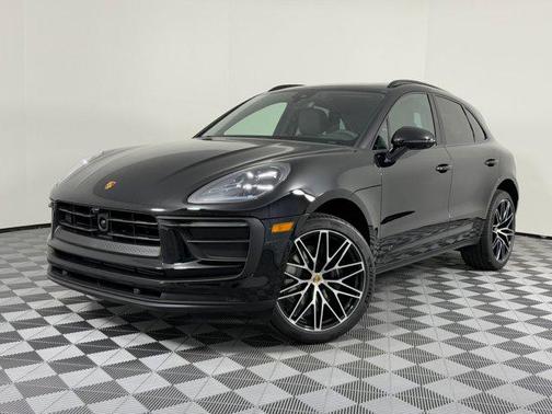 2026 Porsche Macan AWD