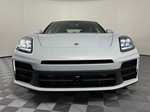 2026 Porsche Panamera 4 E-Hybrid