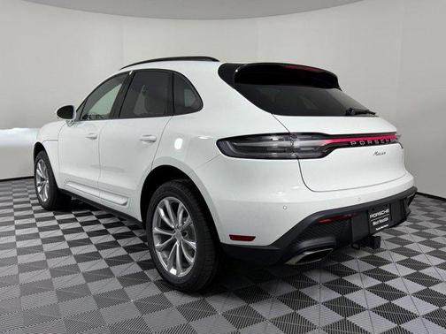2026 Porsche Macan Macan