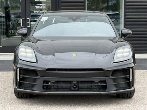 2025 Porsche Panamera RWD