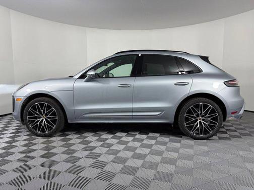 2026 Porsche Macan AWD