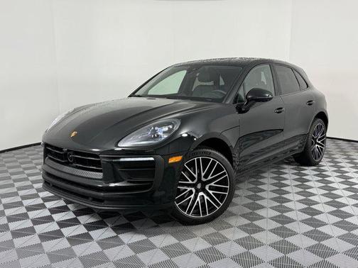 2025 Porsche Macan Base