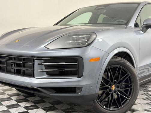 Vanadium Grey Metallic 2026 Porsche Cayenne Cayenne