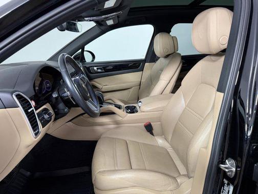 2023 Porsche Cayenne AWD