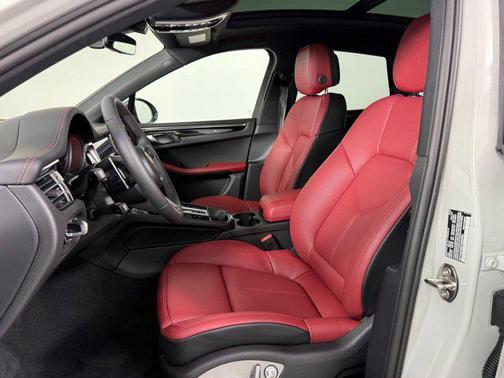 2026 Porsche Macan T