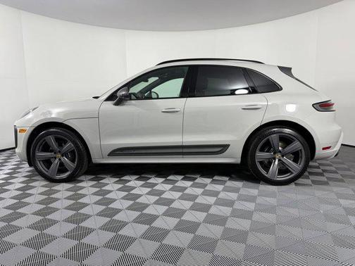 2026 Porsche Macan T