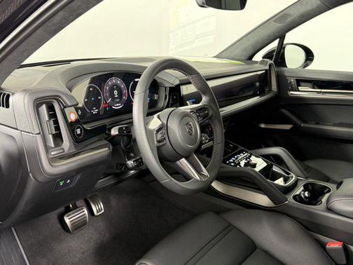 2025 Porsche Cayenne Turbo