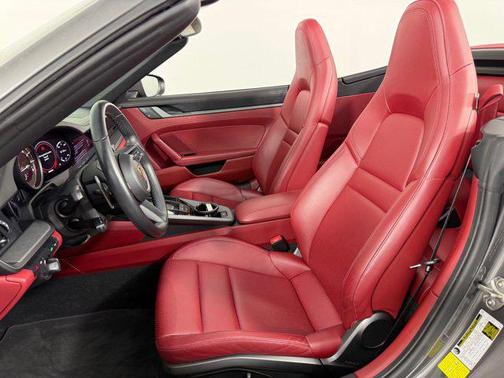 2023 Porsche 911 Carrera