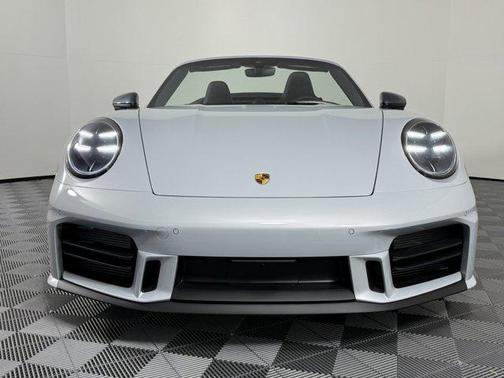 2026 Porsche 911 Carrera