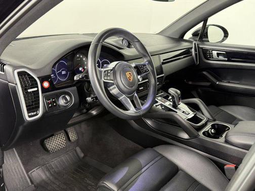 2019 Porsche Cayenne Base