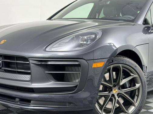 Volcano Grey Metallic 2026 Porsche Macan Macan GTS