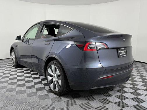 2021 Tesla Model Y Standard Range Rear-Wheel Drive