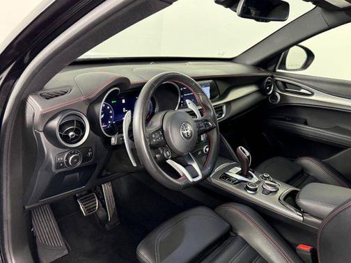2024 Alfa Romeo Stelvio Ti