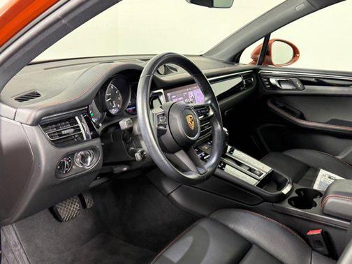 2024 Porsche Macan AWD
