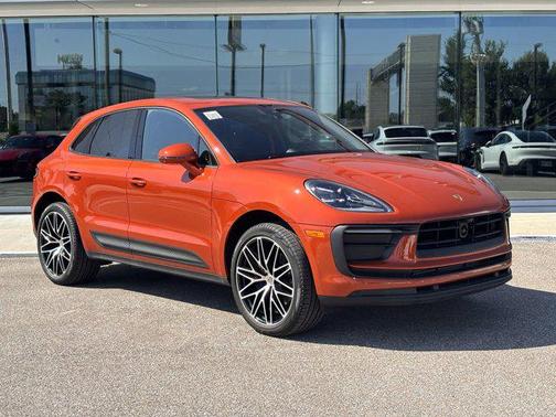 2024 Porsche Macan AWD