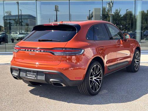 2024 Porsche Macan AWD