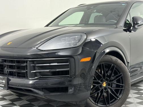 Black 2024 Porsche Cayenne Cayenne