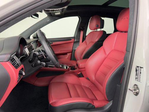 2026 Porsche Macan GTS