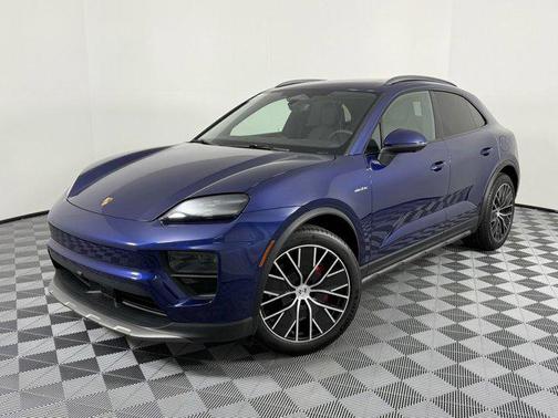 2025 Porsche Macan 4S