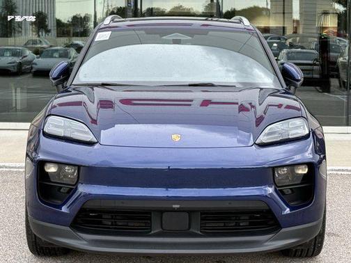 2024 Porsche Macan Base