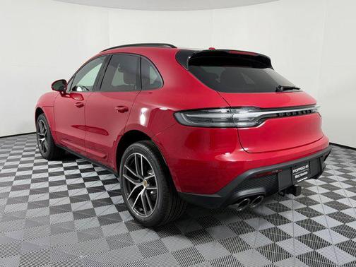 2026 Porsche Macan AWD