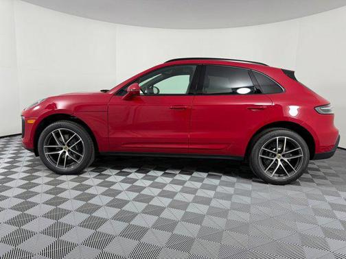 2026 Porsche Macan AWD