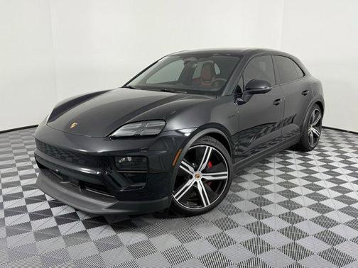 2025 Porsche Macan 4S