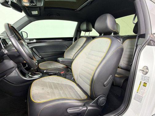 Pure White 2017 Volkswagen Beetle 1.8T Dune