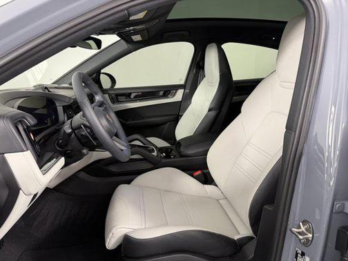 2025 Porsche Cayenne Coupe
