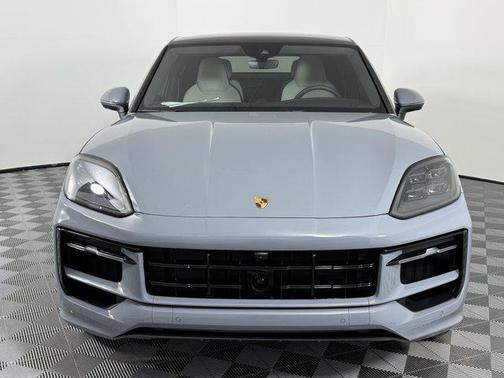 2025 Porsche Cayenne Coupe