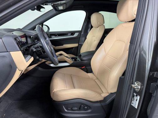 2025 Porsche Cayenne Cayenne