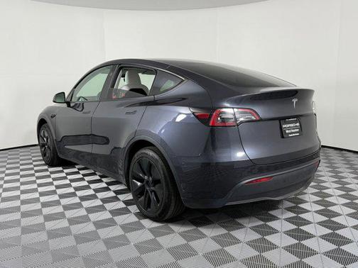 2024 Tesla Model Y Long Range Dual Motor All-Wheel Drive