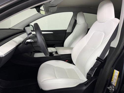2024 Tesla Model Y Long Range Dual Motor All-Wheel Drive