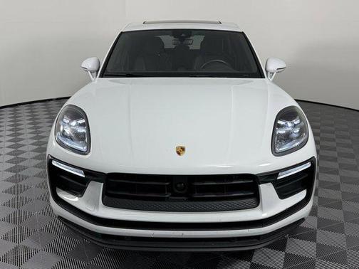 2023 Porsche Macan Base