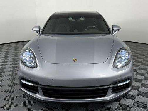 2019 Porsche Panamera E-Hybrid 4