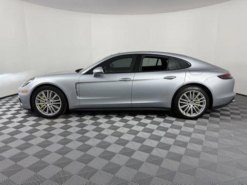 2019 Porsche Panamera E-Hybrid 4