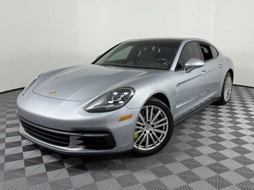 2019 Porsche Panamera E-Hybrid 4
