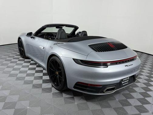 2020 Porsche 911 Carrera