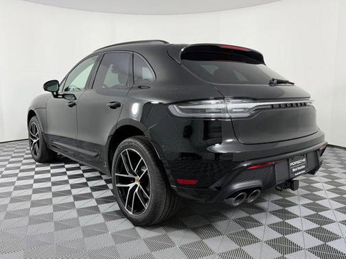 2026 Porsche Macan AWD