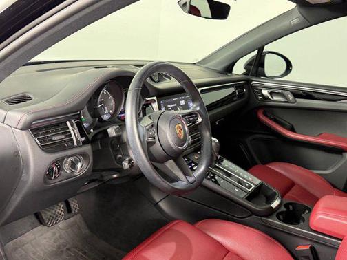 2024 Porsche Macan AWD