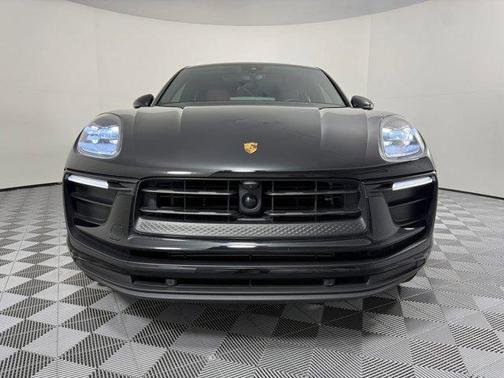 2024 Porsche Macan AWD