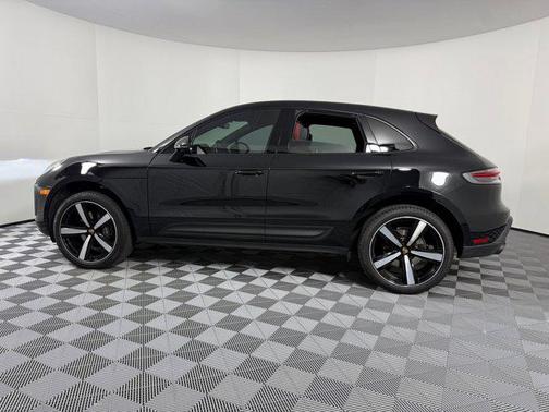 2024 Porsche Macan AWD