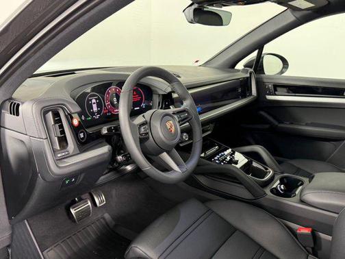2026 Porsche Cayenne S