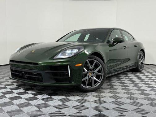 2026 Porsche Panamera 4